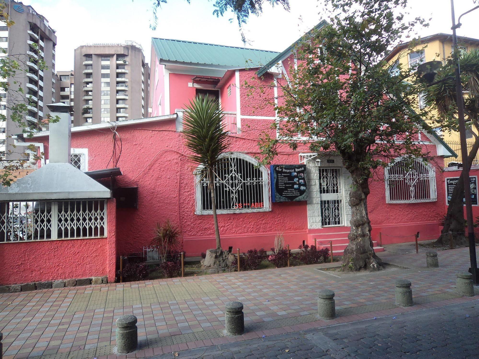 Hostal Imperial Quito Exterior photo