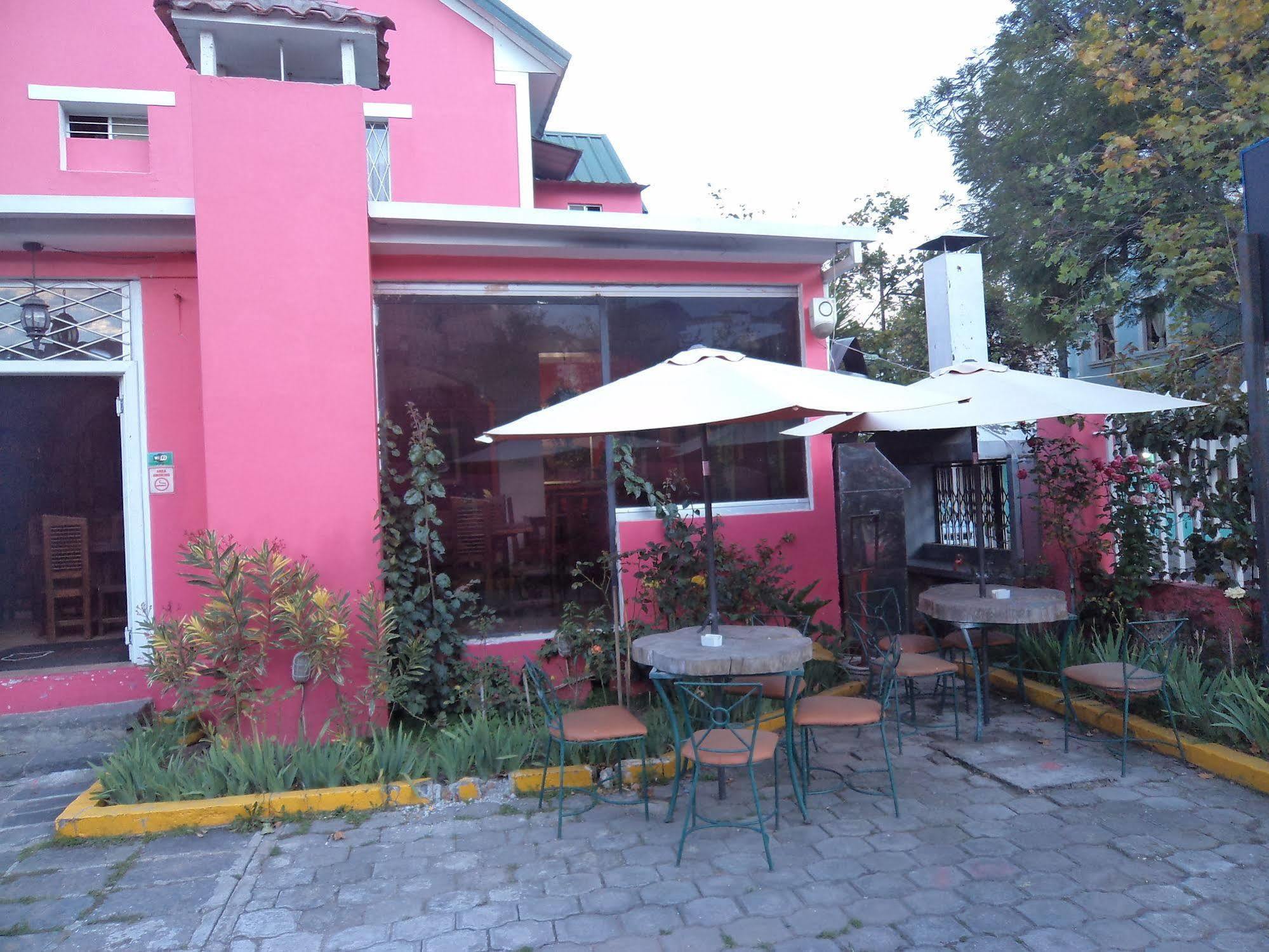 Hostal Imperial Quito Exterior photo